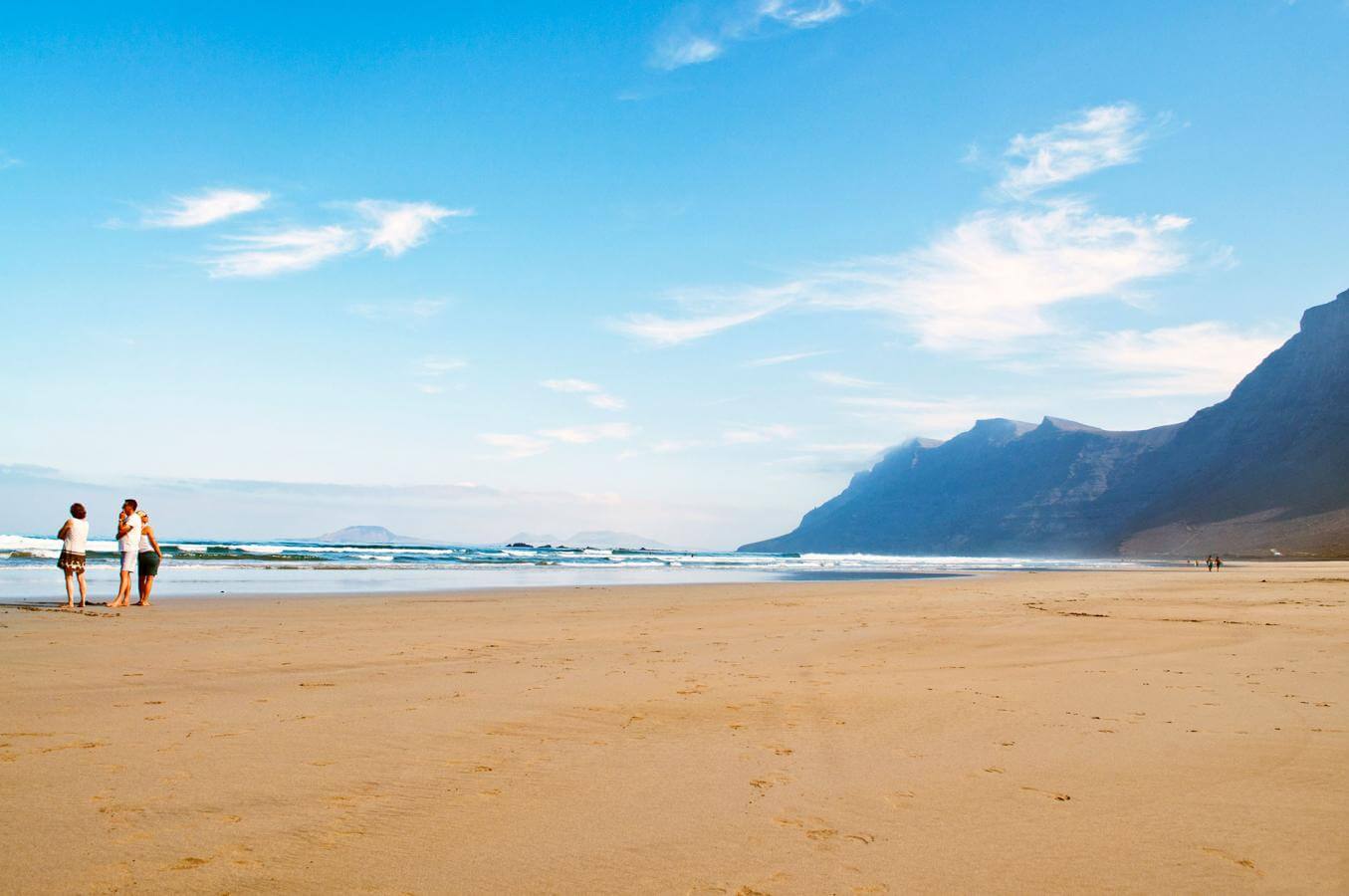 Lanzarote. Bajo el Risco Famara